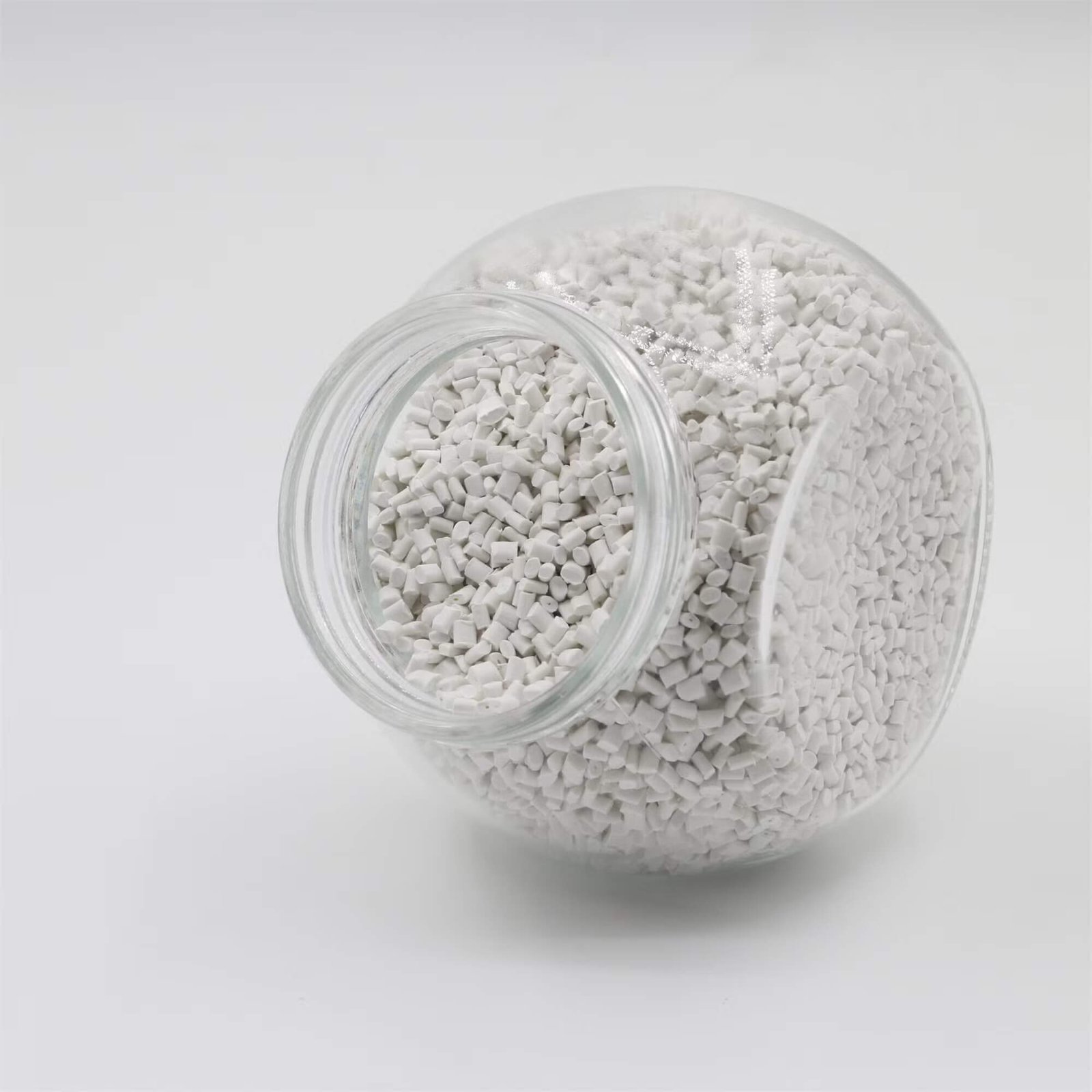 White-Halogen-Free-Flame-Retardant